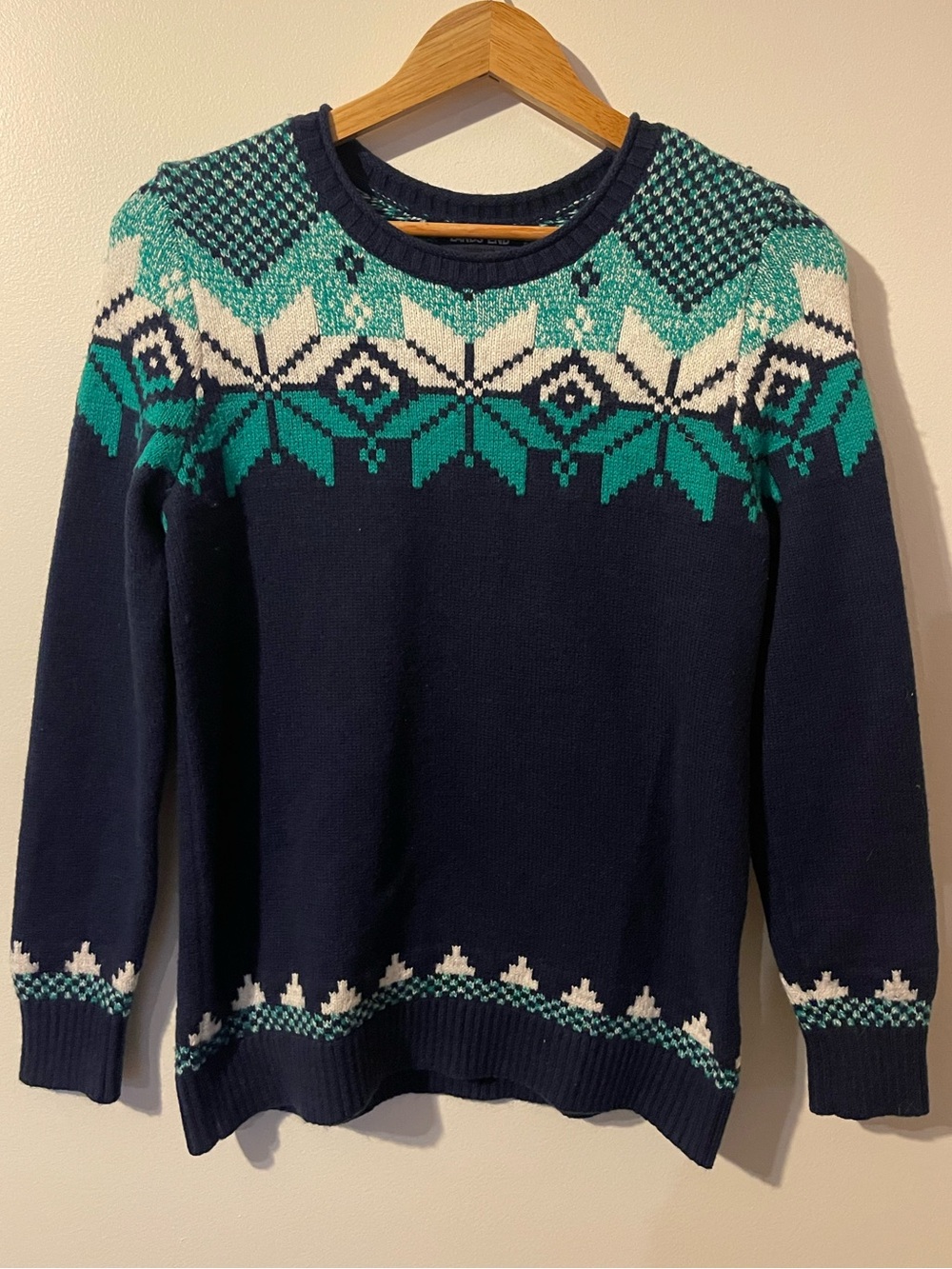 Lands' End Fair Isle Snowflake Knit Sweater Navy Blue Green White S